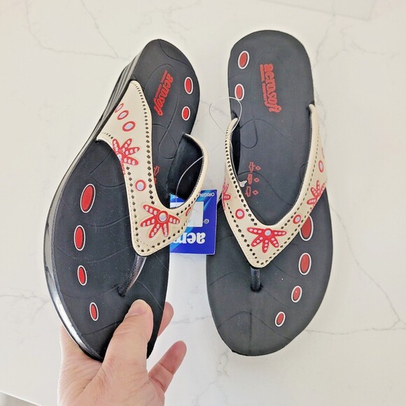NEW Aerosoft Womens Sz 9 Sandals Flip Flop Thong Red Flowers EU 40 Arch Support - Picture 7 of 11